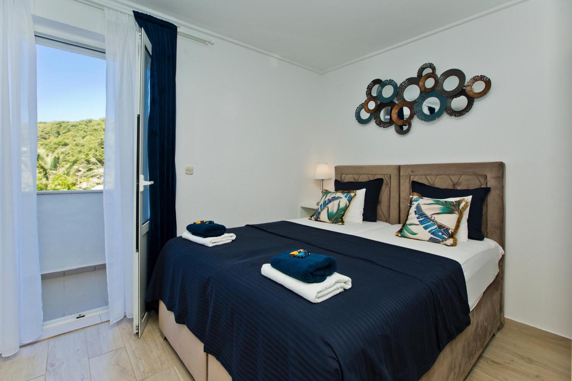 Apartments By The Sea Hvar - 10430 흐바르 객실 사진